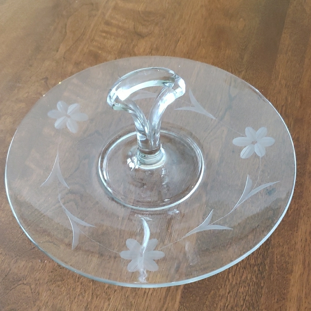 Vtg Elegant Etched Glass Serving Plate With Center Handle with Floral Design